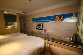 The Seven Hotel Ичан Экстерьер фото